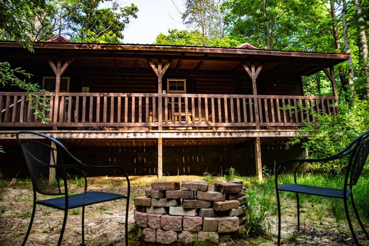 Avenwood Cabins Logan Exterior photo