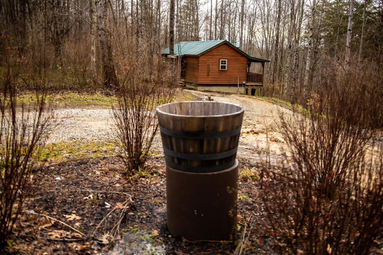 Avenwood Cabins Logan Exterior photo