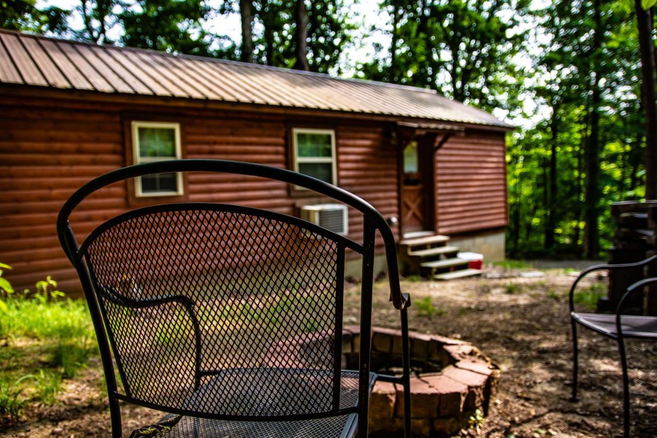 Avenwood Cabins Logan Exterior photo