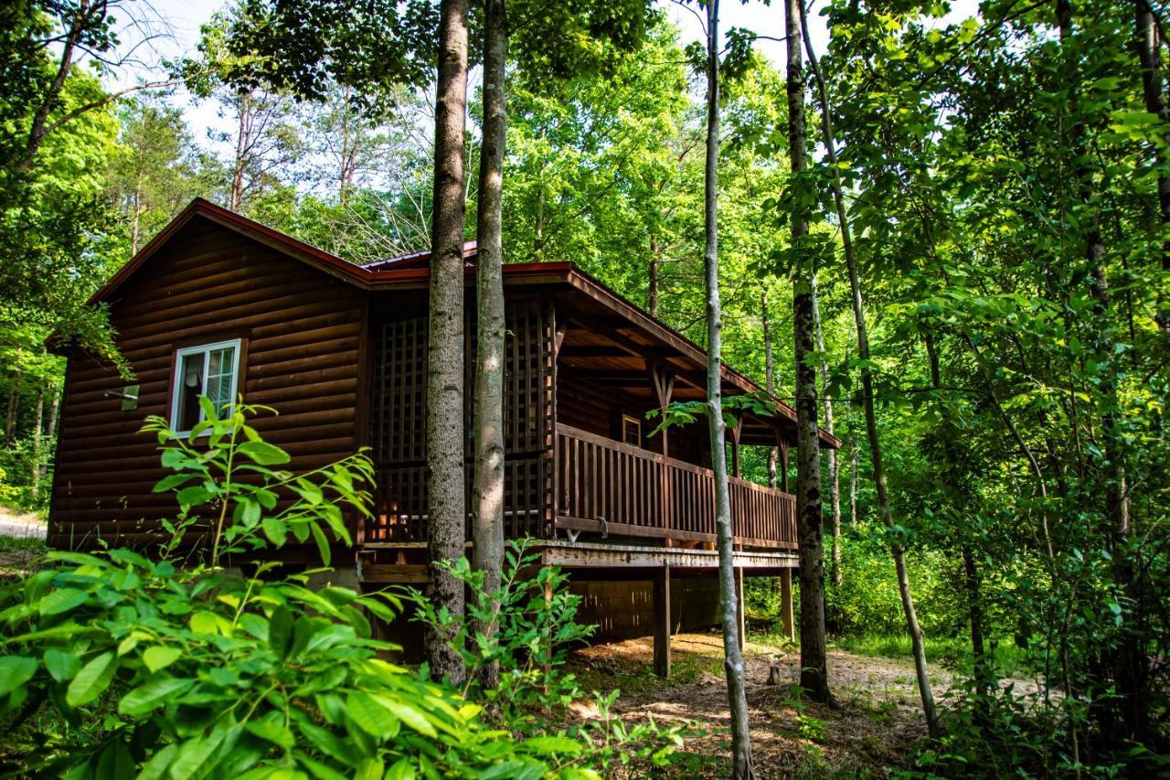 Avenwood Cabins Logan Exterior photo