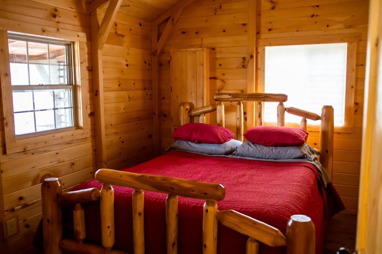 Avenwood Cabins Logan Exterior photo