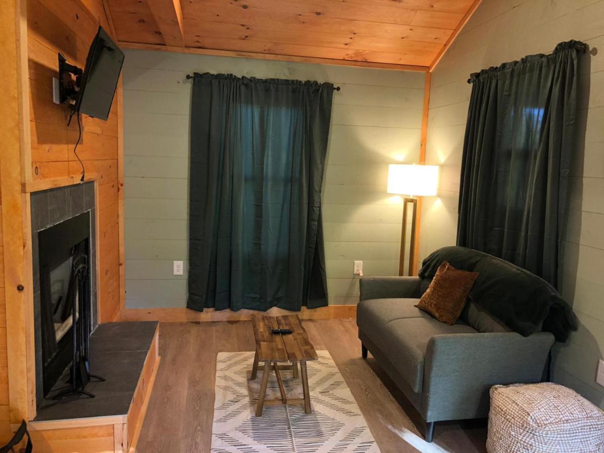 Avenwood Cabins Logan Exterior photo